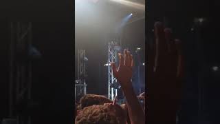 &quot;Tanta roba&quot; live - Gemitaiz