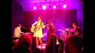 Luisa Sobral - Mom Says