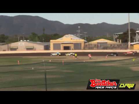Super Sedans - Heat 1 - Rockhampton Speedway - 18.02.2017