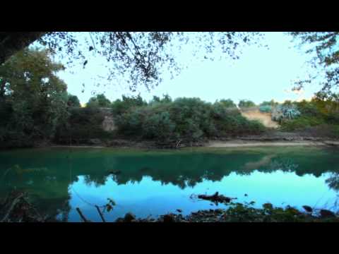 Cuevas de San Marcos: El pantano de Iznjar