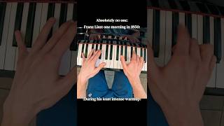 Download lagu POV: Franz Liszt CRUSHING the Hungarian Rhapsody Friska Opening 🙌🏼🔥 #classicalpiano mp3