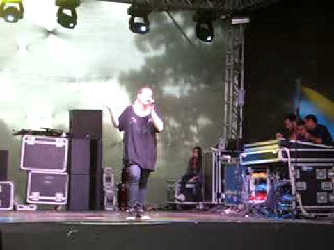 Rakuen - Thaís Sakura - Ressaca Friends '10 (Animekê in Concert)