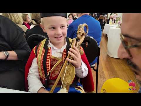 Luka Ivanovic   (guslar iz Melbourna)