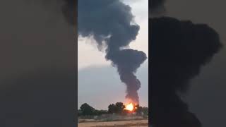 בית הזיקוק של אל-ריי סיטי עולה  באש עכשיו___ לעשות נקמה בגויים ... הדר הוא לכל חסידיו - הללויה