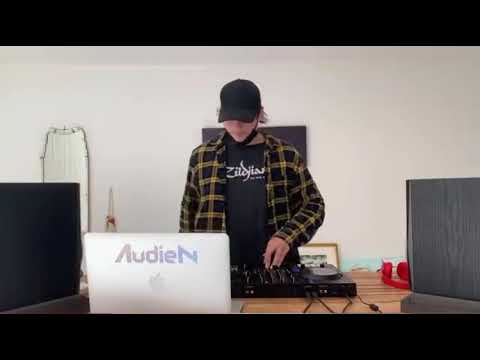 Audien Wayfarer vs. Axwell Λ Ingrosso - Dreamer (Audien Mashup)