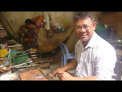 Phsar Kandal Kandal Market Phnom phen Between Street 144 154 Near Wat Ounalom and Tonle Sap River  C