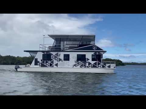 Cubism Havana Home Cruiser