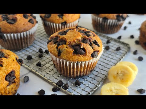 Chocolate Chip Banana Muffins | Soft, Moist & Easy Recipe 🍌🍫