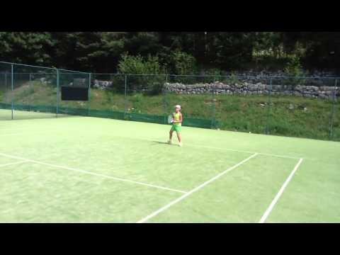 Sveva from Trento tennis 9 y 4 m old