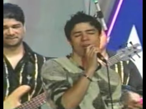 Una Fotografía - Daniel Calderón y Los Gigantes (En Vivo) ®