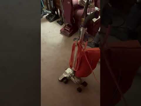 Leave it to the vacuum, mom’s… #shorts #fyp #viral #vacuum #memes #funny
