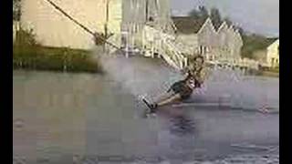 preview picture of video 'Will waterskiing at the Watermark club.'