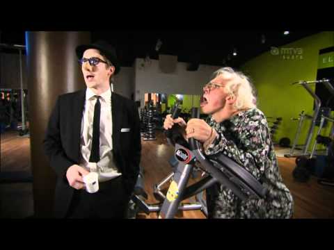 Putous 2012 - Sketsihahmot kuntosalilla