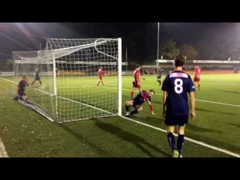 Fabio Kruisland pikt ook zijn goaltje mee en scoort 1-6 voor Zouaven zo.