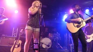 Black and White - The Shires (Live)