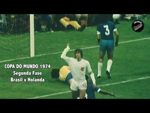 Defesa de Leão no chute de Cruyff - Copa de 1974 - Brasil x Holanda