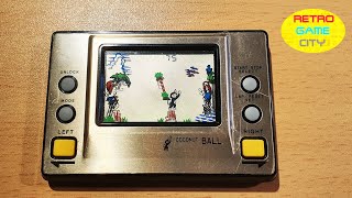 COCONUT BALL / LCD game from SEIKOKEIYOKOGYO / NIC Company Ltd.