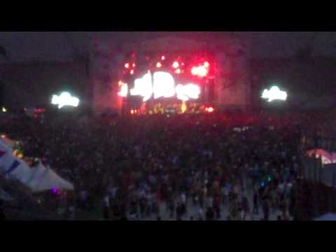 Kaskade @ EDC 2009 - sgt slick- right in the night (mind electric remix)