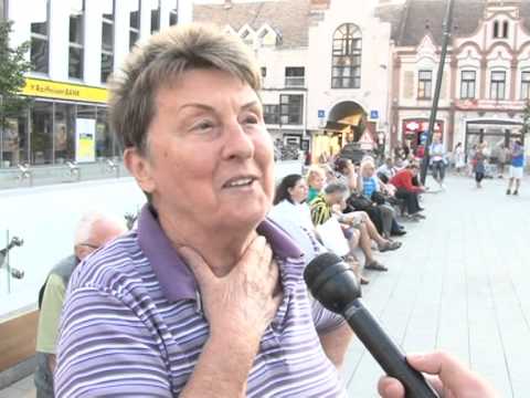 Demonstráció a PINKK Pécsi 424 mellett (2012-09-07)