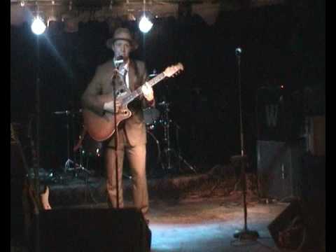 Der Himmel weint / Tobias Thiele