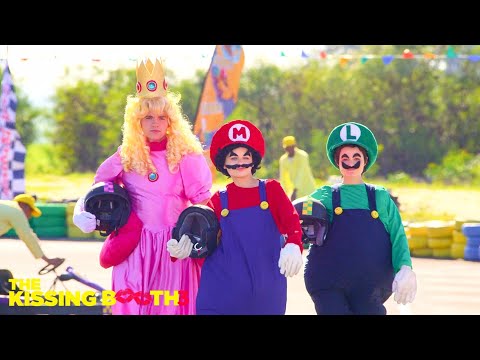 Elle, Lee and Rachel at Race Scene | The Kissing Booth 3