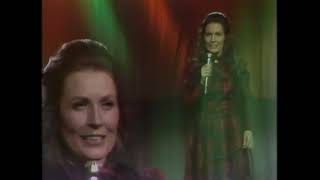 Loretta Lynn   Put Your Hand In The Hand