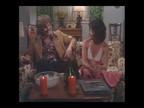 Clip: ALICE - 9/29/1976 - ''Alice Gets a Pass''