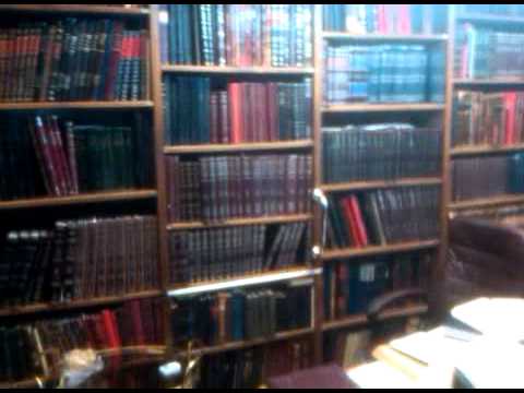 Chacham Ovadia Yosef's Desk