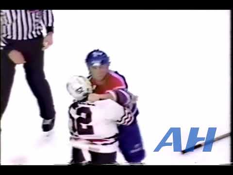 NHL Jan. 3, 1990 Chicago Blackhawks v Edmonton Oilers (R) Cam Russell v Dave Brown