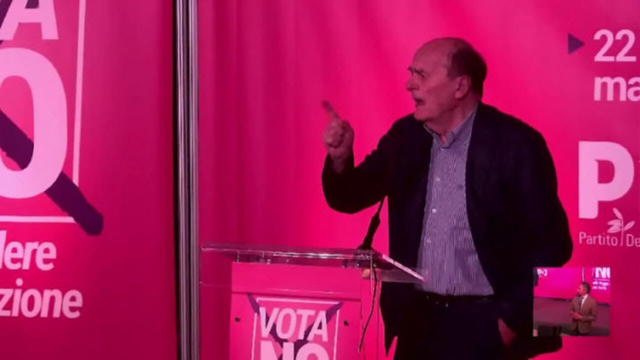 Bersani: Giudici si ispirano a Costituzione per sostituire Parlamento e Governo quando c'è dubbio