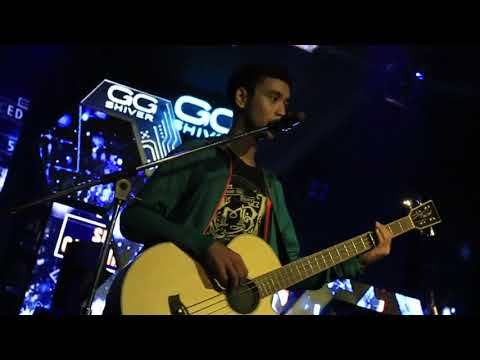 cuplikan perform Bingkai Kaca di Boshe VVIP Bali