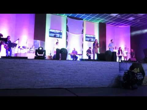 Leonardo Gonçalves & Laura Morena: Ele virá - Duetos 2014