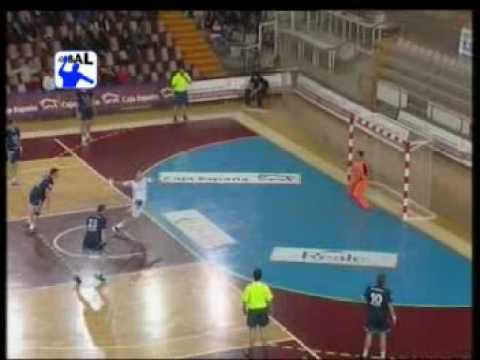 Reale Ademar 32 - Frigoríficos Morrazo 25