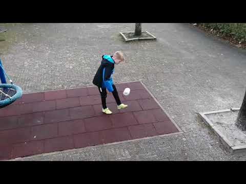 Lockdown Challenge || Hold up toilet roll (82 Times) - Allard