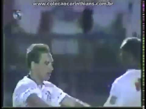 Edmundo (Corinthians) - 16/04/1996 - Corinthians 3x1 Universidad de Chile-CHL - 1 gol
