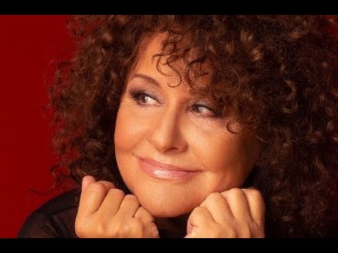 ✅  Jitka Zelenková (70): Tajemství všech jejích účesů