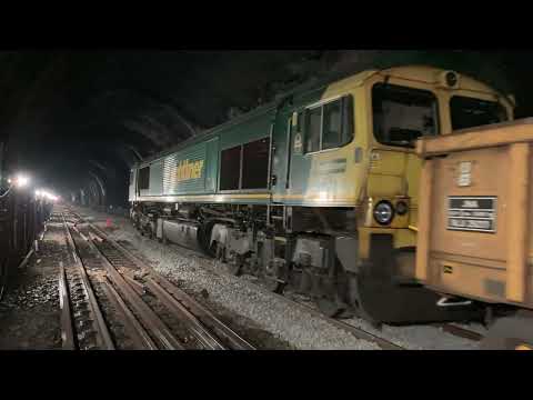 66651 through Summit Tunnel 27/10/21