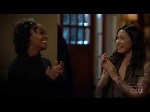 Black Lightning 4x08 Opening scene #ThunderGrace suprise