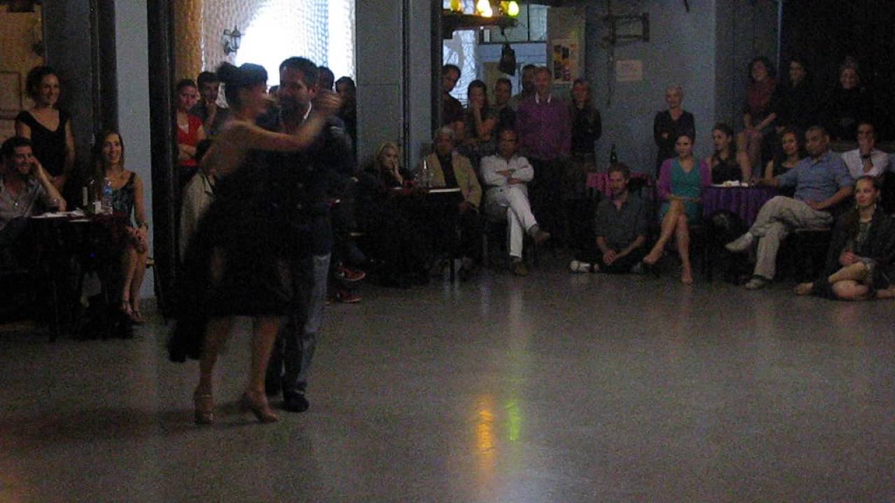 MARIELA SAMETBAND y GUILLE "EL PEQUE" BARRIONUEVO en Viva La Pepa Milonga 2016 (1/4)