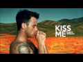 Kiss Me - Robbie Williams