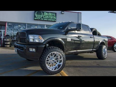 2012 RAM 2500 Cummins on 22x14 Fuel Forged Wheels, 35" Nitto Tires on a LEVELING Kit!