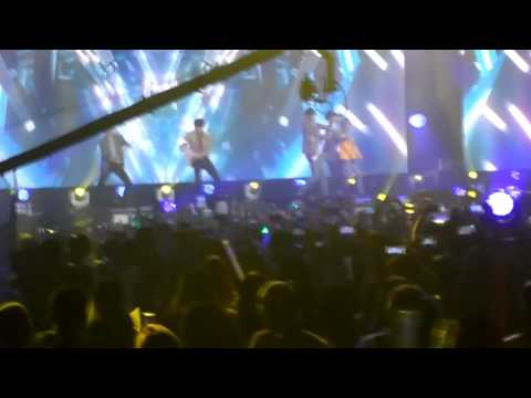 170302 [Intro] Tell Me What to Do + View (SHINee)