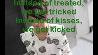 Cher Lloyd-Hard Knock Life (with Lyrics)