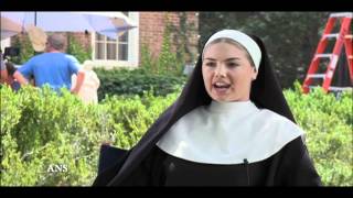 THE THREE STOOGES THREE WOMEN - VERGARA, UPTON, LYNCH video