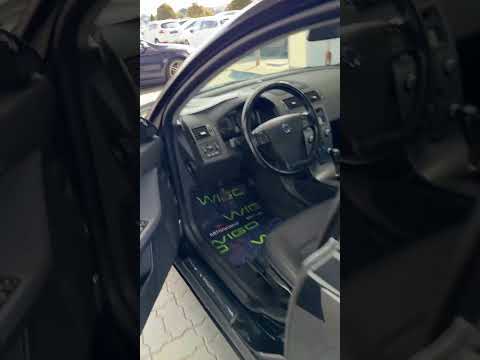 фото volvo v50 i рестайлинг 0
