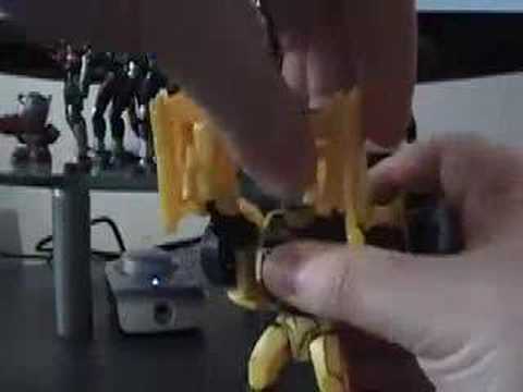Vangelus Review 03 - TF Animated Bumblebee