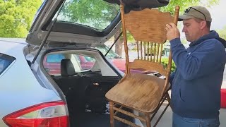 Halbiere einen Flohmarktstuhl – geniale Idee für deine Terrasse!