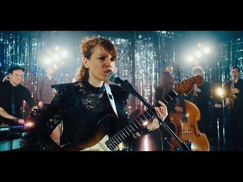 Monika Roscher Bigband - Queen Of Spades (Official Video)