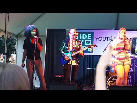 Glitterally Can't Even: Timber Featuring Frank!