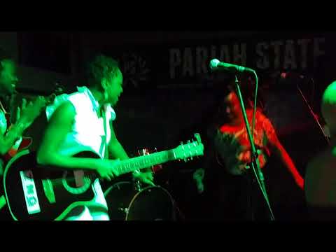 Tariro neGitare & Edith WeUtonga